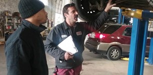auto shops work together to give customers the best service 21227 21218